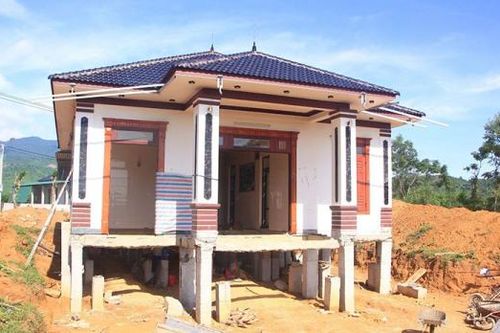 Di dời nhà cửa, hiến đất làm đường cao tốc Bắc – Nam
