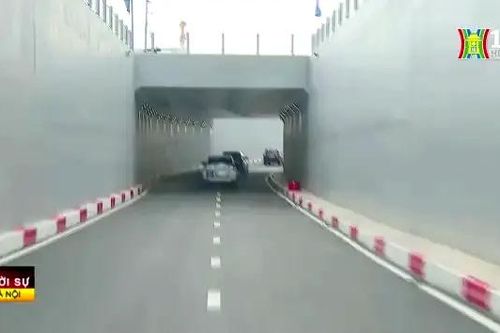 Thông xe hầm chui cửa ngõ sân bay Tân Sơn Nhất