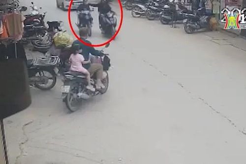 Nâng cao cảnh giác đối với tội phạm cướp giật tài sản