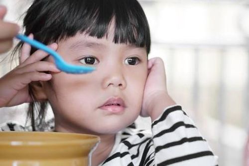 3 điều cha mẹ cần biết trước khi cho trẻ dùng men vi sinh