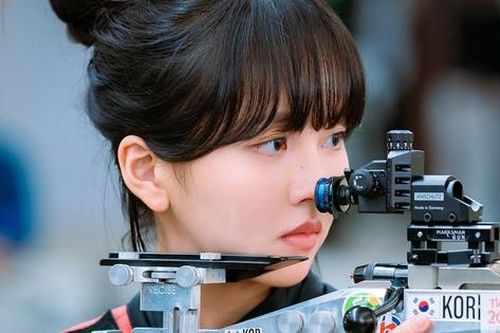Good Boy: Kim So Hyun đổi mới với vai xạ thủ, sẽ nên duyên với Park Bo Gum