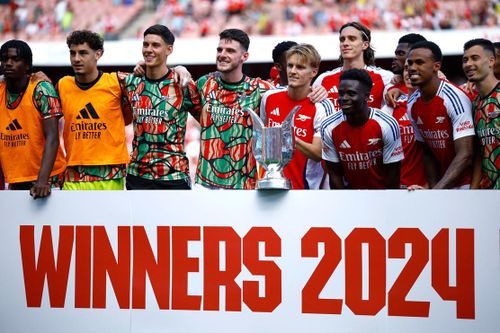 Arsenal lại vô địch Emirates Cup