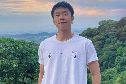 Con trai Vân Dung phủ sóng mạng xã hội với vai trai bản si tình