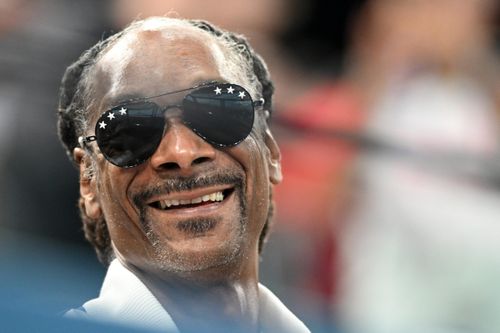 Snoop Dogg thoát cảnh phá sản sau Olympic Paris 2024