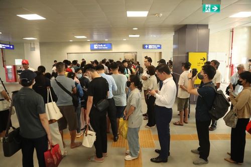 Đường sắt đô thị Nhổn-ga Hà Nội lập kỷ lục sau 4 ngày khai thác
