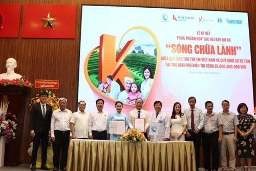 Xoa dịu nỗi đau cho bệnh nhi