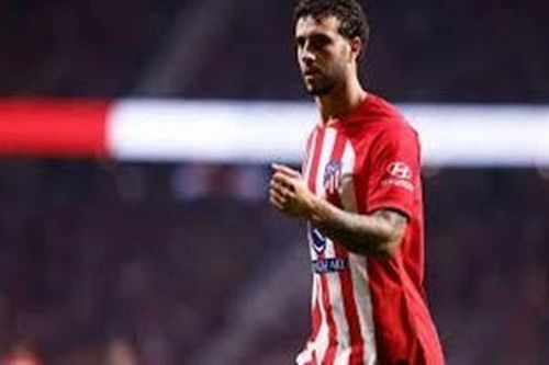Man United sắp đón trung vệ giá… 0 đồng