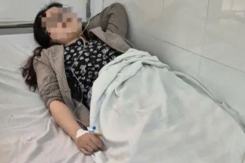 Nhiều du khách nhập viện sau bữa ăn tối tại nhà hàng ở TP Hạ Long