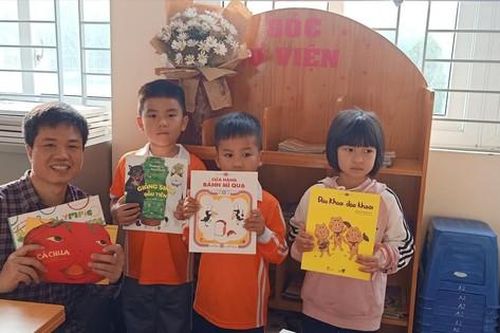 Chàng 'cửu vạn' sách