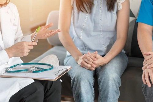 Tuổi 40 khổ sở trên hành trình đi 'tìm con'