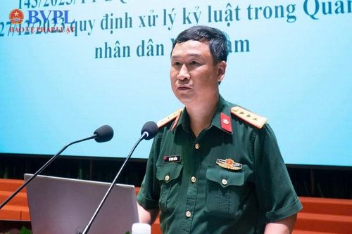 VKSQS Quân khu 2 phối hợp tuyên truyền, giáo dục pháp luật cho quân nhân