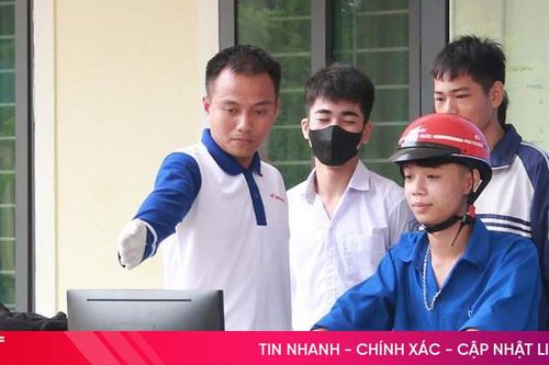 Khi người dân không phải đến trường vẫn được học lái xe mô tô