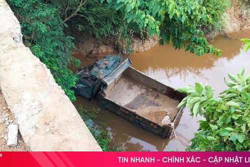 'Thót tim' khi qua cầu!