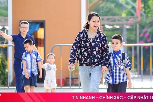 Hơn 1.900 học sinh Albert Einstein Hà Tĩnh háo hức trở lại trường