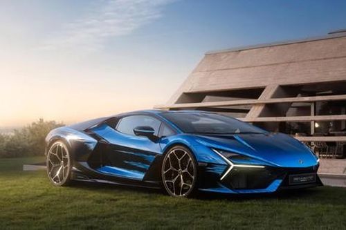 Siêu xe Lamborghini Revuelto có dàn áo cực độc