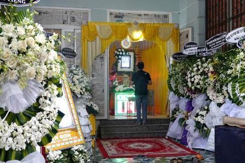 Tang lễ đẫm nước mắt vụ 2 mẹ con tử vong sau tai nạn giao thông ở Bình Dương