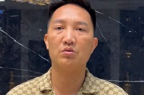 Huấn Hoa Hồng kêu cứu trong đêm