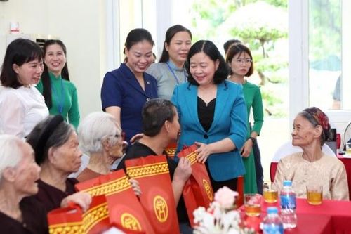 Hà Nội: Từ 1/1/2025, người có công và thân nhân sẽ nhận được mức trợ cấp như thế nào?