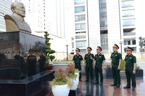 Về cuộc đình công lớn đầu tiên