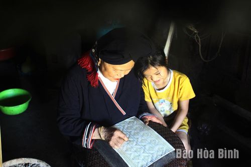 Huyện Đà Bắc bảo tồn và phát huy bản sắc văn hóa dân tộc Dao