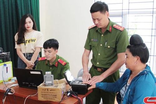 Công an chính quy kiêm nhiệm cán bộ đoàn cấp xã