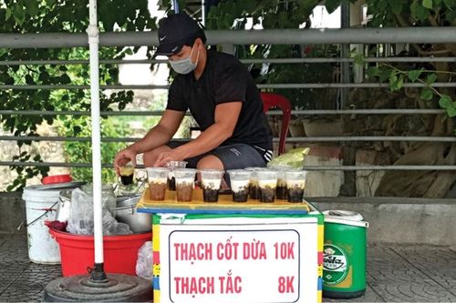 Bám phố