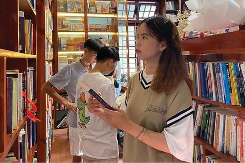 Không chỉ là những quyển sách cũ