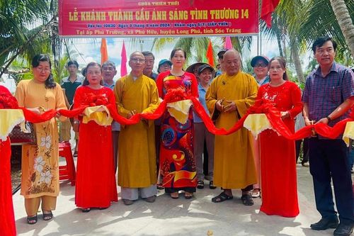 Ban Từ thiện xã hội Báo Giác Ngộ khánh thành 3 cầu nông thôn, bàn giao nhà tình thương
