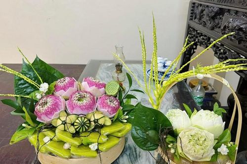 Rằm tháng 7: Mẹt hoa, mâm cỗ chay giá triệu đồng đắt khách