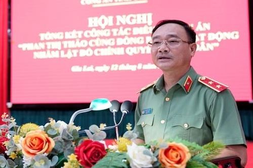 Kịp thời đấu tranh, bóc gỡ từ sớm các tổ chức phản động, chống phá