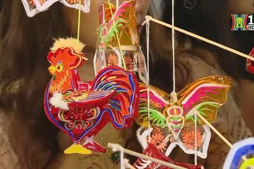 Phố Hàng Mã rực rỡ, lung linh chào đón trung thu