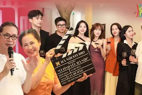 Huyền thoại truyền hình kết hợp GenZ trong phim về Hà Nội