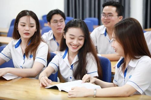 Dự kiến học phí Trường Đại học Công thương Thành phố Hồ Chí Minh: 863 nghìn đồng/1 tín chỉ lý thuyết