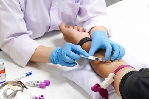 Âm thầm xét nghiệm ADN sau lời đàm tiếu, nhận kết quả chồng khóc nấc xin lỗi vợ