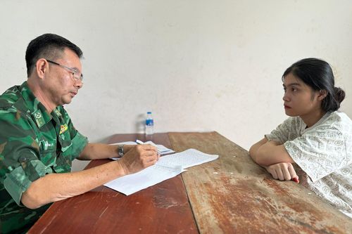 Triệt phá đường dây 'việc nhẹ lương cao' mua bán người từ Việt Nam qua Campuchia