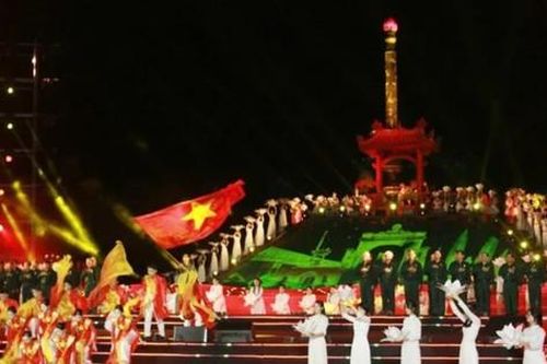 Xúc động chương trình nghệ thuật 'Bản hùng ca bất diệt' về Thành cổ Quảng Trị