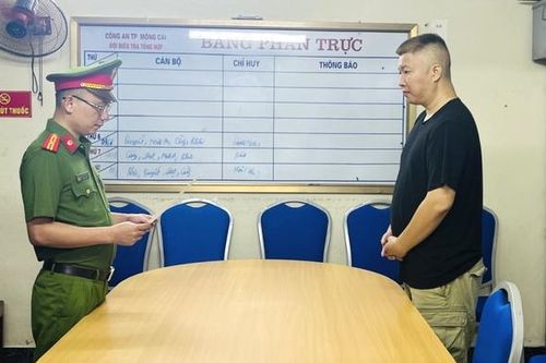 Gây tai nạn chết người trong đêm, tài xế ô tô rời khỏi hiện trường