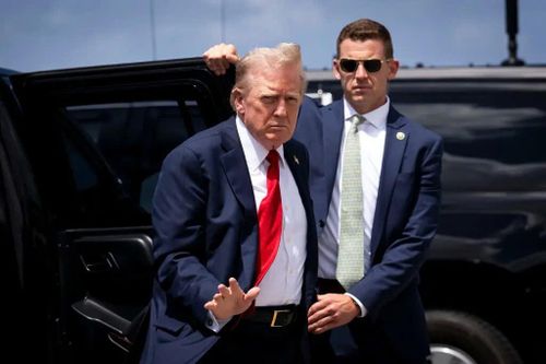 FBI điều tra sau khi chiến dịch tranh cử của ông Trump nói bị 'hack'