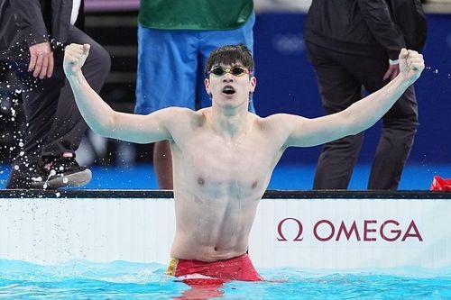 Nhà vô địch Olympic sợ hãi vì fan Trung Quốc quá cuồng nhiệt