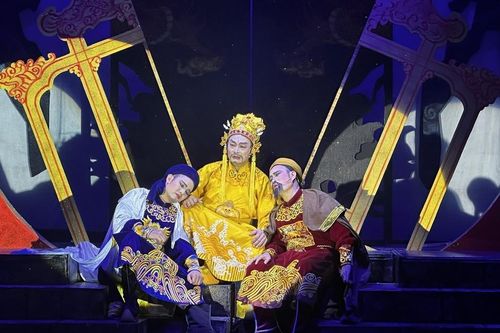 'Mặt trời đêm thế kỷ' - Lan tỏa tình yêu lịch sử, yêu văn hóa dân tộc