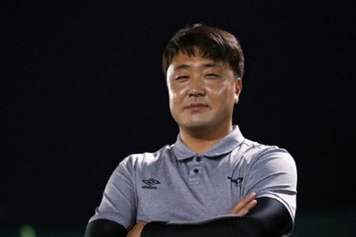 Tin nóng thể thao tối 13/8: U22 Việt Nam có trợ lý mới từ Hàn Quốc, mục tiêu của Arsenal gây áp lực với đội bóng chủ quản