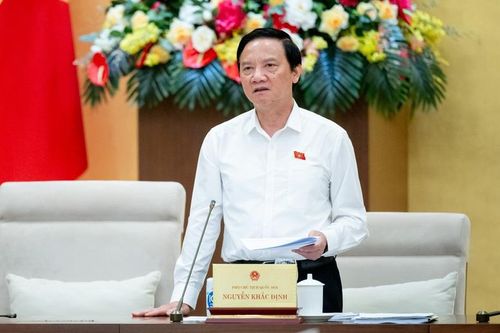 Ủy ban Thường vụ Quốc hội cho ý kiến về dự thảo Luật Công chứng (sửa đổi)