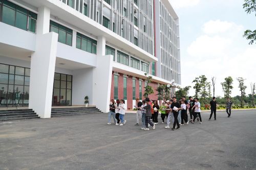 Góp ý quy định dạy và học bằng tiếng nước ngoài trong các cơ sở giáo dục