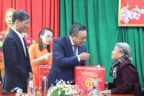 Hà Nội đề xuất hỗ trợ người có công và thân nhân gần 1,4 triệu đồng/tháng