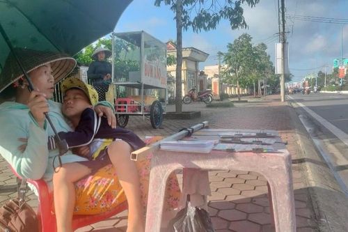 Đại lý vé số ở Cà Mau không được gây áp lực với người bán vé số lẻ