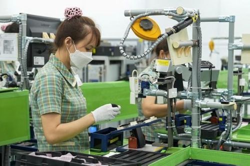 Luật Việc làm (sửa đổi): Mở rộng đối tượng hỗ trợ vay vốn và tham gia bảo hiểm thất nghiệp