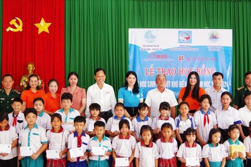 Đồng hành cùng phụ nữ, học sinh nghèo khu vực biên giới tỉnh An Giang