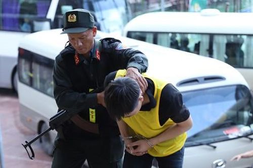 Nghẹt thở hành trình vào 'sào huyệt' tội phạm tại Tam Giác Vàng