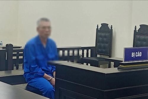 Đổ xăng đốt nhà người tình vì bị chia tay