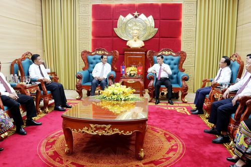 Bí thư Tỉnh ủy Nghệ An tiếp lãnh đạo tỉnh Bô Ly Khăm Xay, CHDCND Lào